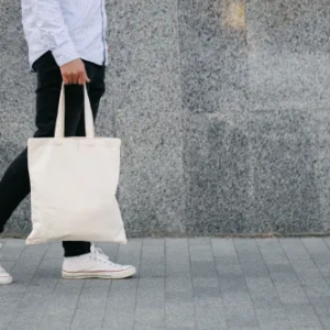 Tote bag